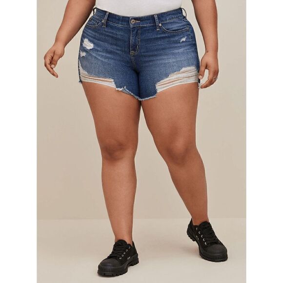 Torrid 5 Inch Vintage Stretch Mid-Rise Short Blue Distressing Size 24 NWT - Picture 7 of 10